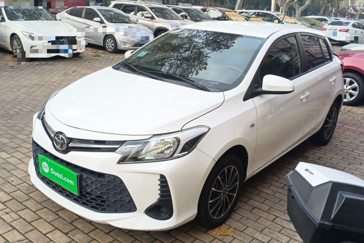 丰田 威驰FS 2021款 1.5L CVT锋驰版车身外观4