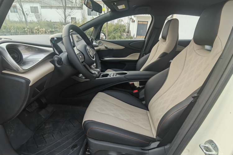 比亚迪 海豚 2025款 420km 自由版中控内饰7001