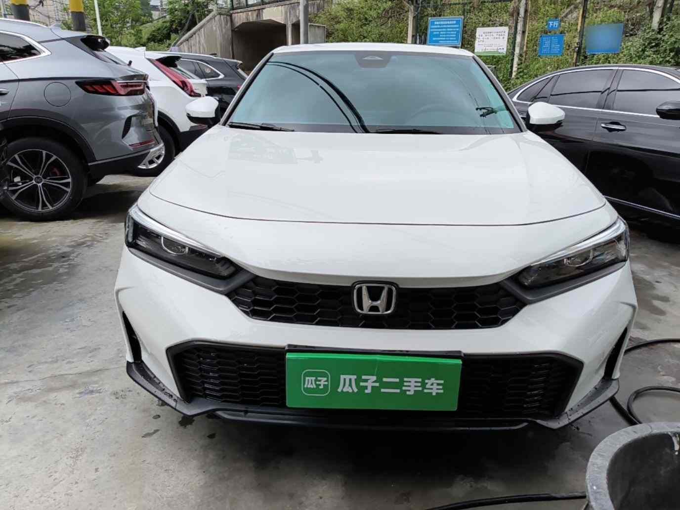 本田 思域 2025款 240TURBO CVT 智趣Plus(1)