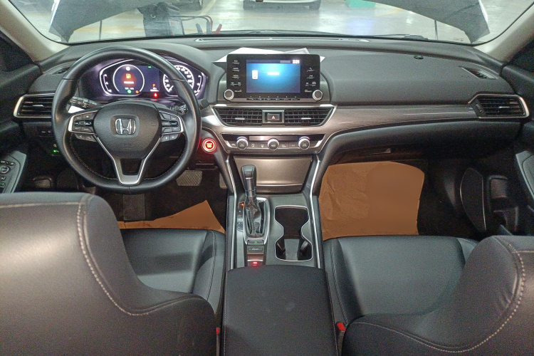 本田 雅阁 2018款 260TURBO 豪华版 国VI中控内饰7002