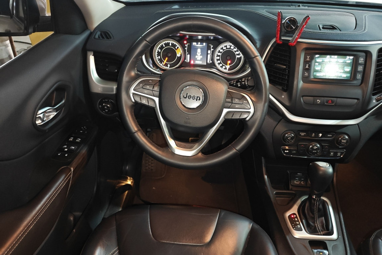 Jeep 自由光 2016款 2.4L 领先版局部细节13