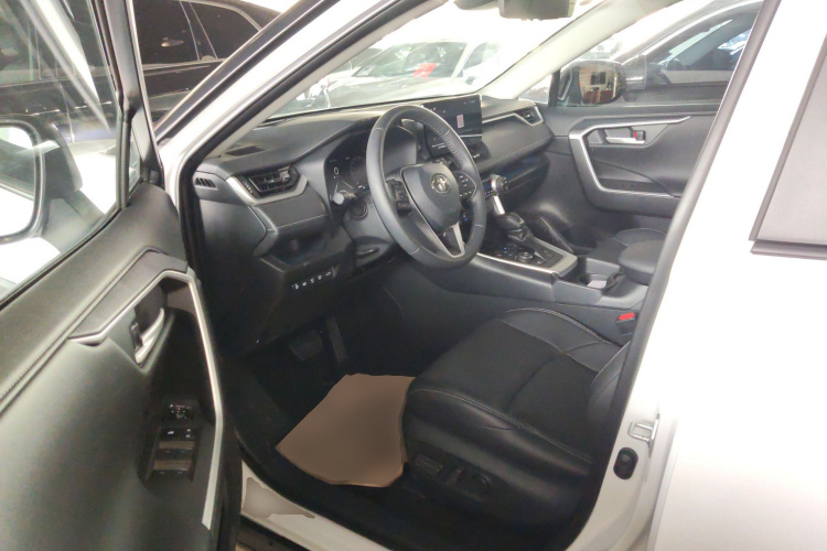 丰田 威兰达 2023款 双擎 2.5L E-CVT四驱尊贵版中控内饰20