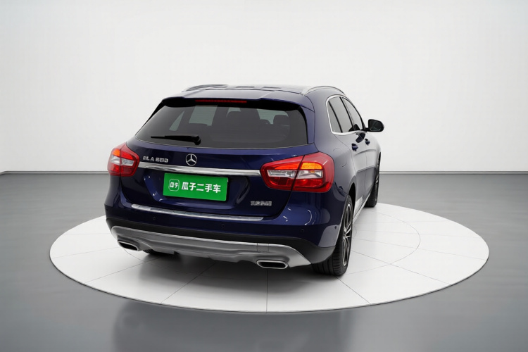 奔驰GLA 2016款 GLA 200 动感型车身外观7