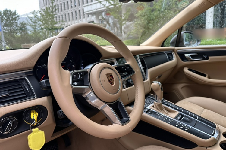 保时捷 2017款  Macan 2.0T中控内饰7008