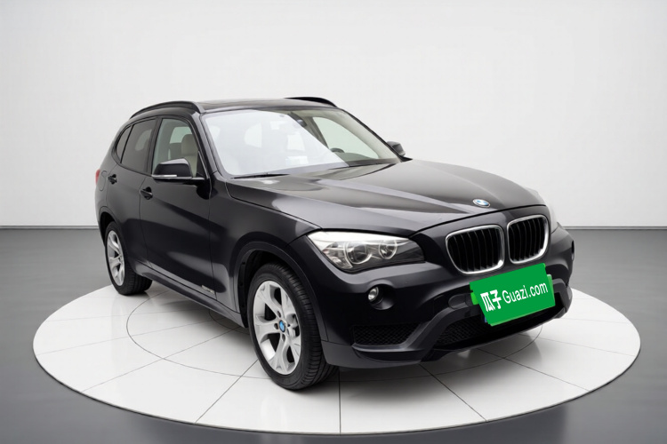 宝马X1 2013款 sDrive18i 时尚型车身外观3