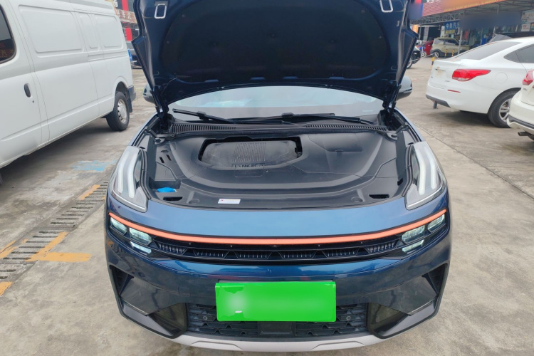 领克06 2020款 1.5T 耀Halo机舱底盘24