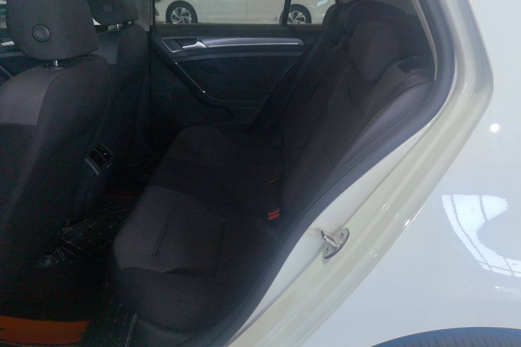 大众 高尔夫 2016款 1.6L 自动舒适型中控内饰7001