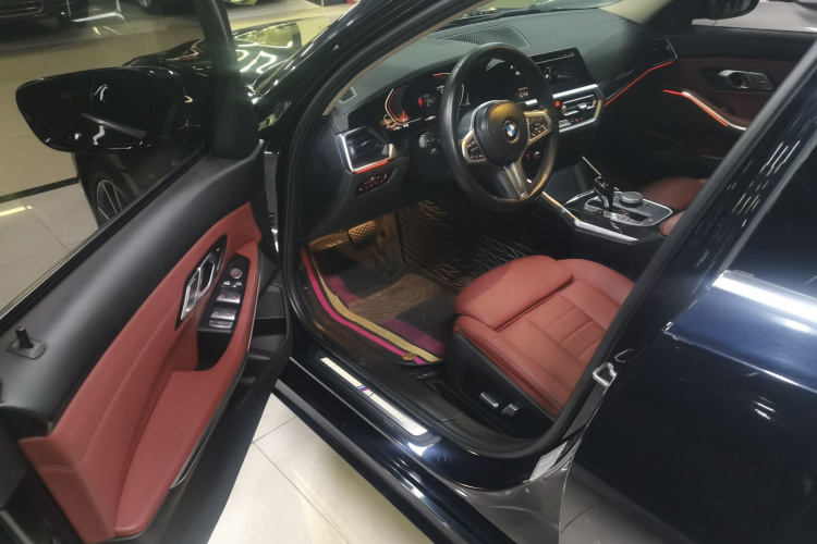 宝马3系 2021款 改款二 325Li xDrive M运动套装中控内饰7003