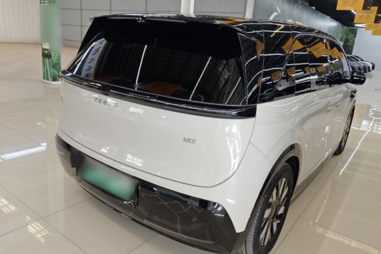 极氪MIX 2025款 长续航智驾版车身外观6005