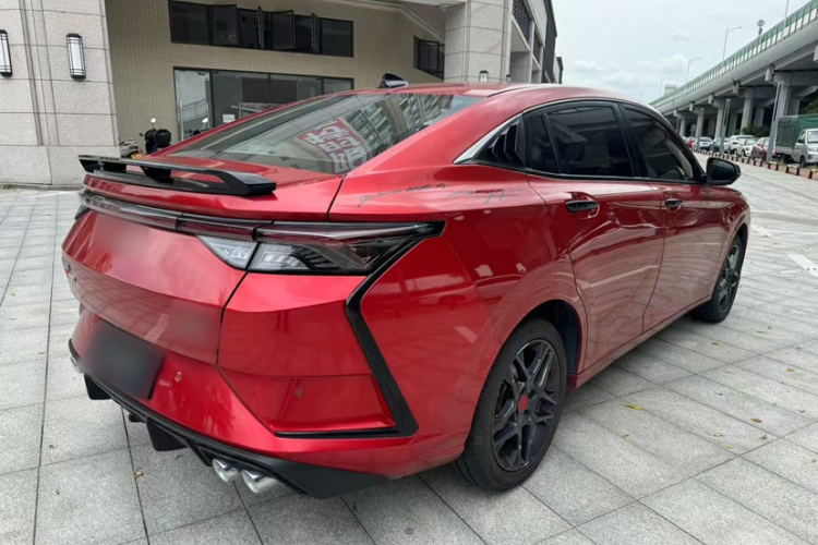 东风风神 奕炫 2021款 230T 自动追影骑士版车身外观6004