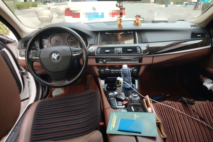 宝马5系 2014款 525Li 领先型中控内饰7002
