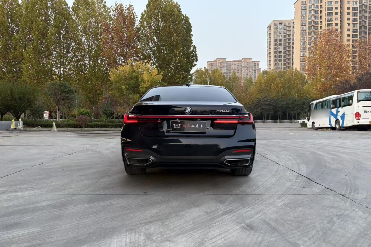 宝马7系 2021款 730Li M运动套装车身外观6004