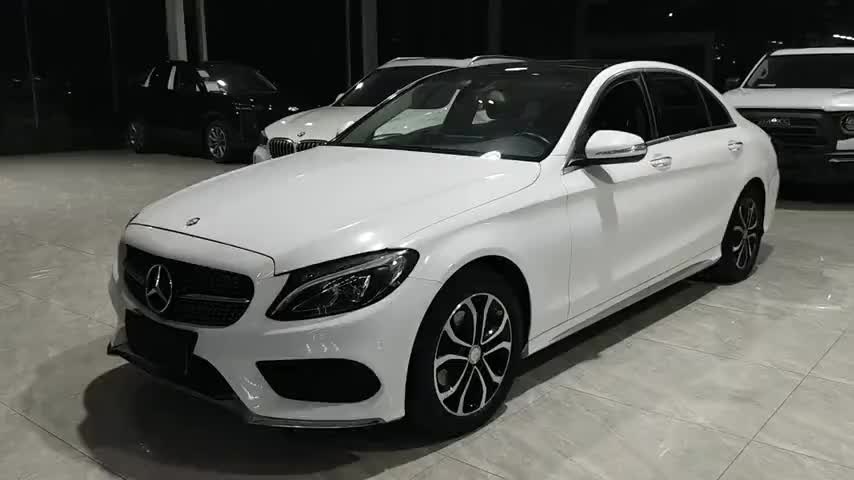 奔驰C级 2015款 改款 C 200 L 运动型实拍1