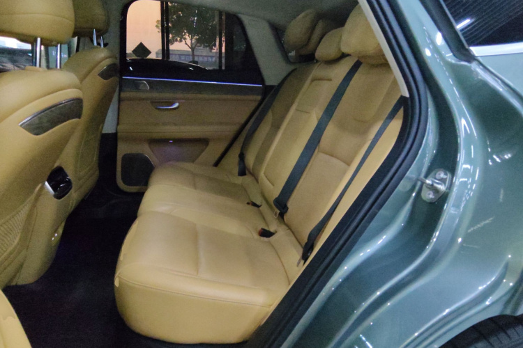 鸿蒙智行 问界M5 2022款 增程后驱标准版中控内饰21