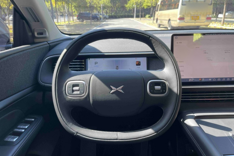 小鹏G6 2023款 755 超长续航 Pro中控内饰7002