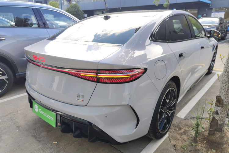 比亚迪 海豹 2025款 改款 650智驾版车身外观6005