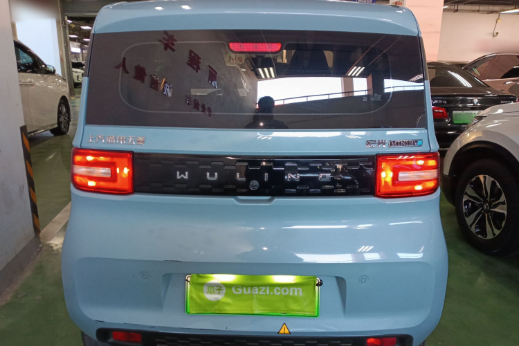 五菱汽车 宏光MINIEV 2020款 悦享款 磷酸铁锂车身外观6