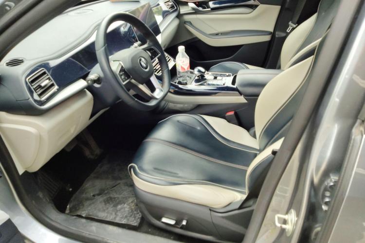 比亚迪 秦PLUS 2021款 DM-i 55KM 旗舰型局部细节19