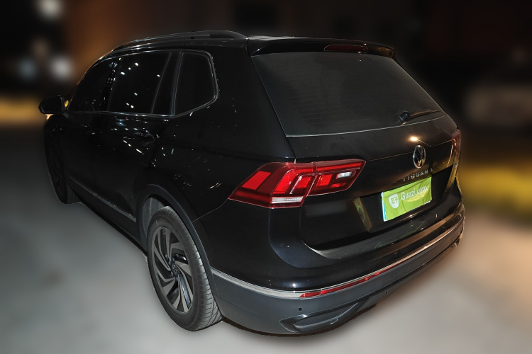 大众 途观L 2025款 出众款 300TSI 自动两驱龙腾版车身外观6003