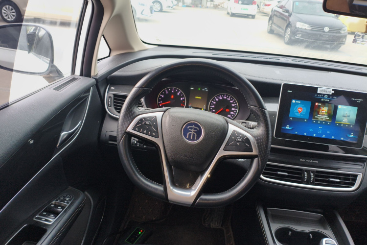 比亚迪 宋MAX 2019款 1.5T 自动智联睿逸天窗型 7座 国VI局部细节13