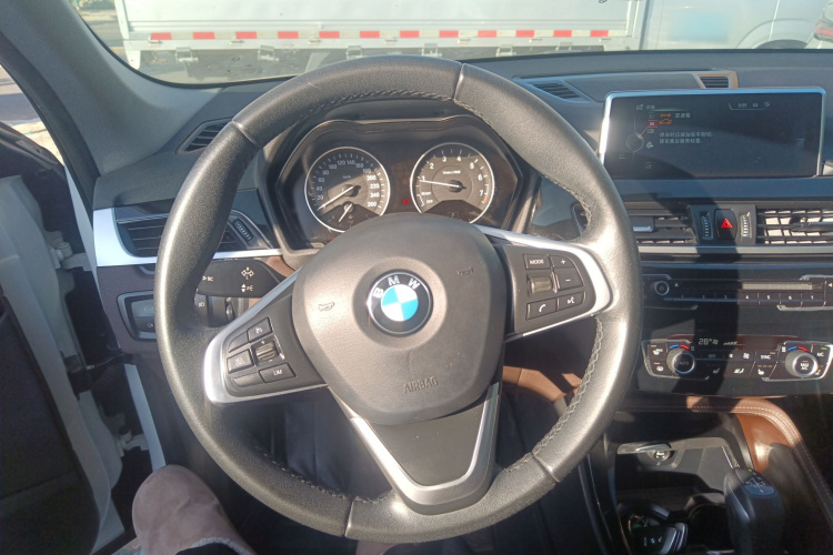 宝马X1 2016款 xDrive20Li 豪华型局部细节13