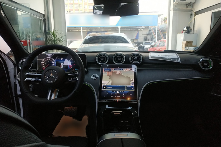奔驰C级 2022款 C 260 L 皓夜运动版中控内饰7002