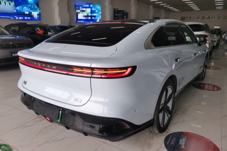 岚图汽车 岚图追光 2023款 四驱长续航版车身外观7