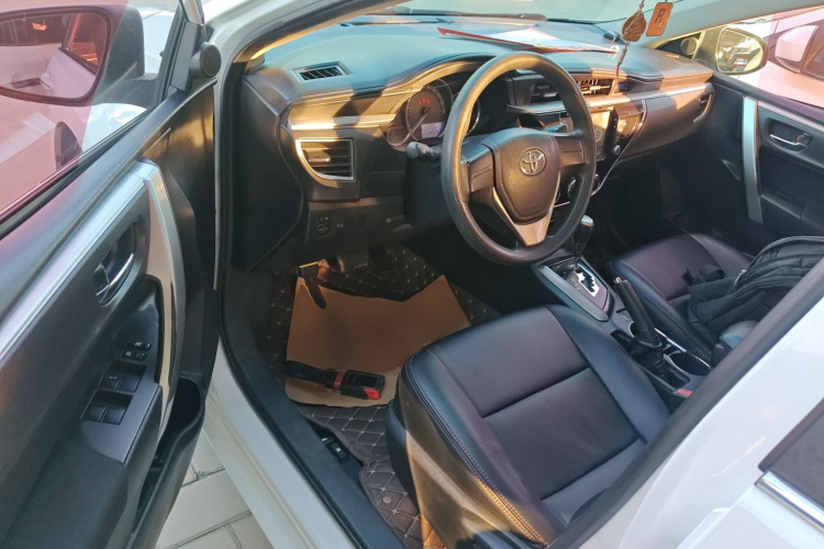 丰田 卡罗拉 2014款 1.6L CVT GL中控内饰20