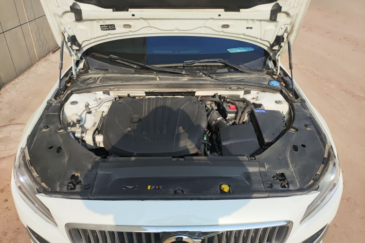 沃尔沃S90 2021款 B5 智远豪华版机舱底盘24