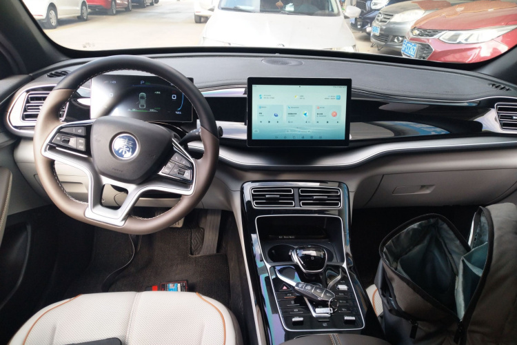 比亚迪 秦PLUS 2024款 荣耀版 EV 510KM领先型中控内饰12