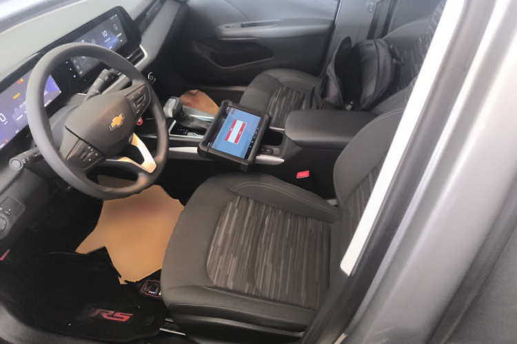 雪佛兰 科鲁泽 2023款 1.5L 双离合乐享版中控内饰19