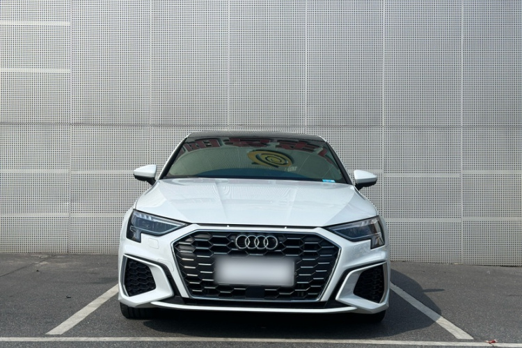 奥迪A3 2024款 Sportback 35 TFSI 豪华运动型车身外观6003