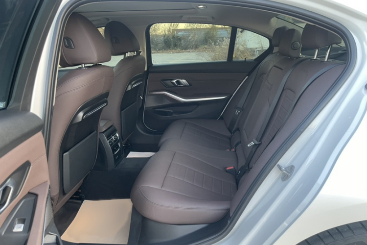 宝马3系 2021款 改款二 325Li M运动套装中控内饰7002