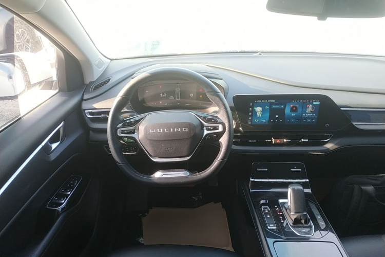 五菱汽车 五菱凯捷 2022款 改款 280T 1.5T CVT旗舰型中控内饰13