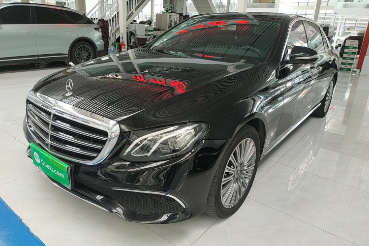 奔驰E级 2020款 改款 E 300 L 殊享版车身外观1