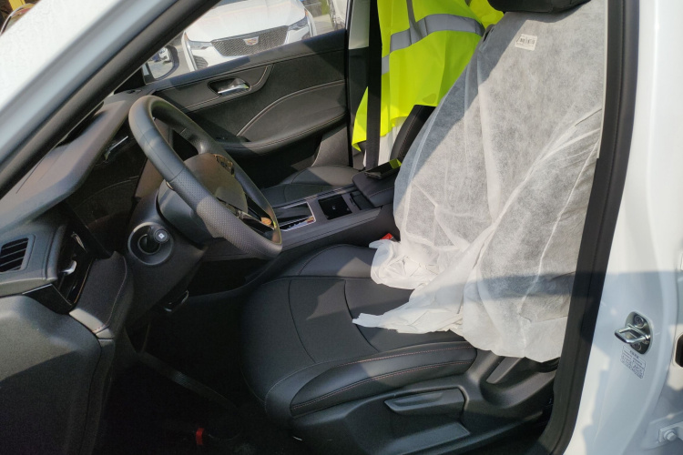 荣威i5 2026款 1.5L CVT豪华版中控内饰19