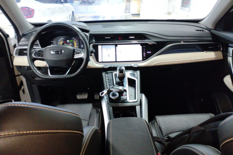 吉利汽车 2022款 博越X 1.8TD DCT智尚型中控内饰7002