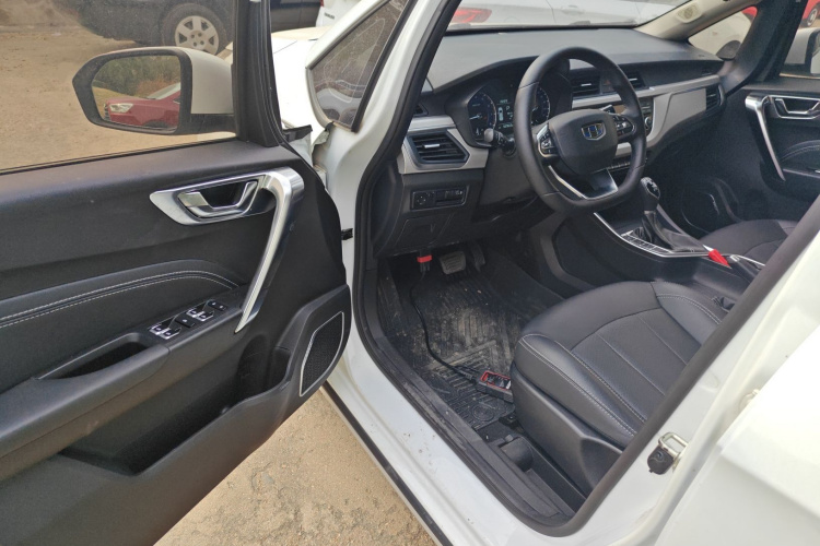 吉利汽车 远景X3 2019款 升级版 1.5L CVT精英型中控内饰7003