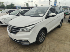 宝骏730 2019款 1.5T CVT时尚型 7座 国V