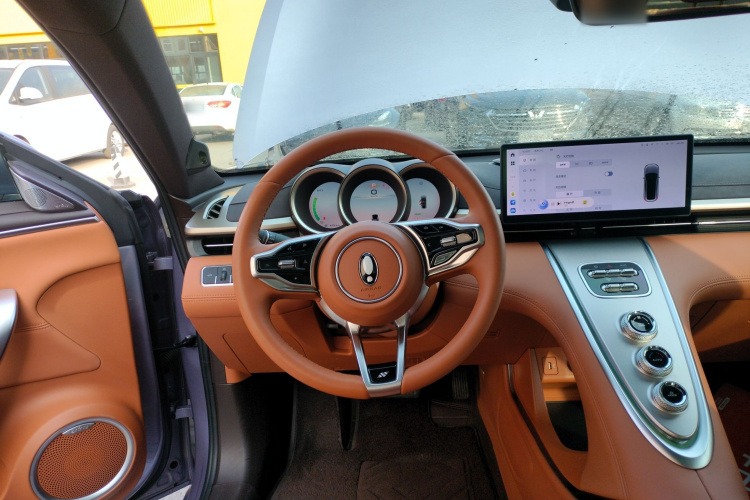 欧拉闪电猫 2022款 555km 尊贵版中控内饰13