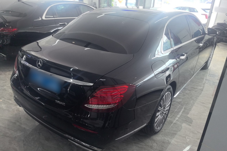 奔驰E级 2020款 改款 E 300 L 时尚型车身外观6003