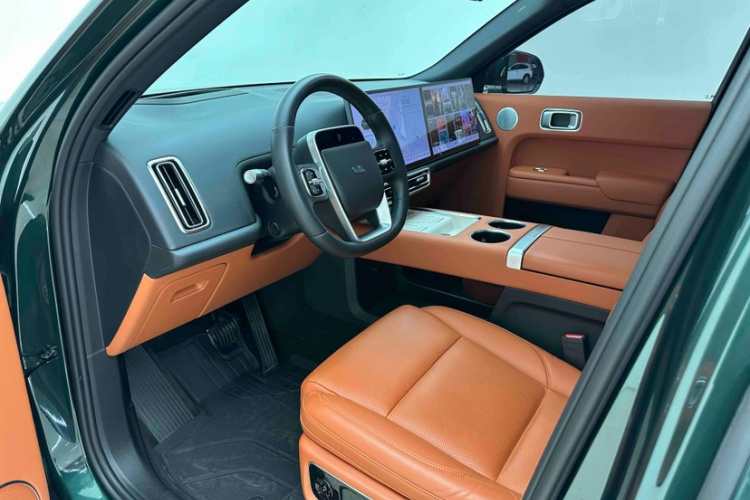 理想汽车 理想L8 2023款 Pro中控内饰7004