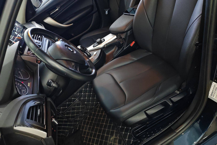 宝马1系(进口) 2013款 改款 116i 都市型局部细节19