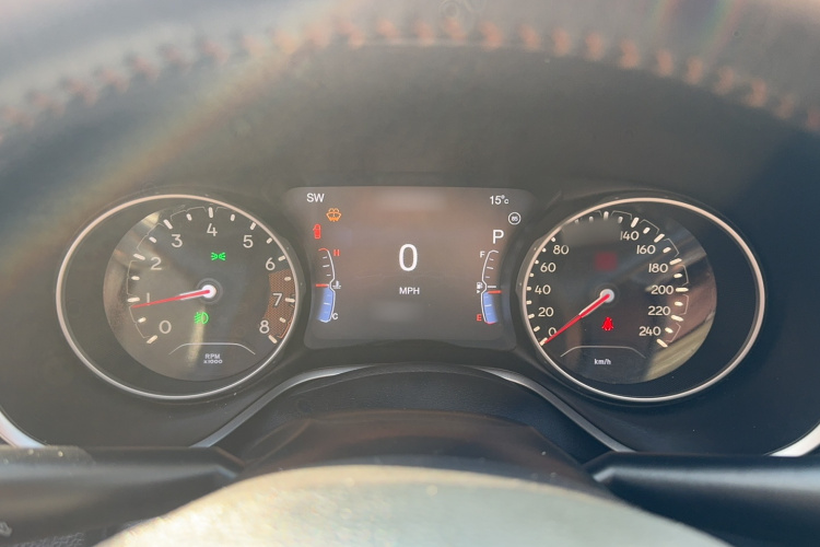 Jeep 指南者 2017款 200T 自动家享版局部细节14