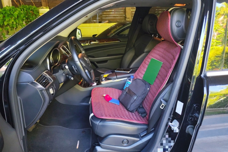 奔驰M级 2014款 ML 350 CDI 4MATIC局部细节19