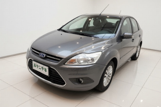 福特 福克斯 2013款 三厢经典 1.8L 手动时尚型