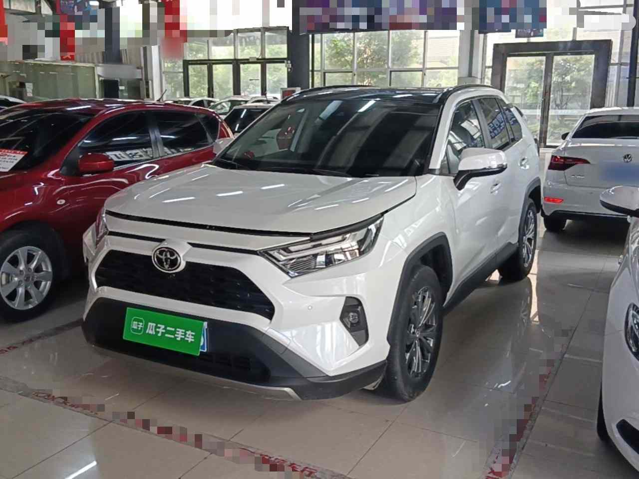 丰田 RAV4荣放 2023款 2.0L CVT两驱风尚Plus版(2)