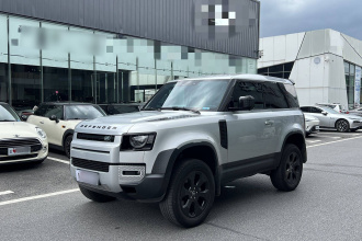 路虎卫士 2022款 90 2.0T P300 SE