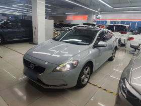 沃尔沃V40 2016款 T3 智逸版