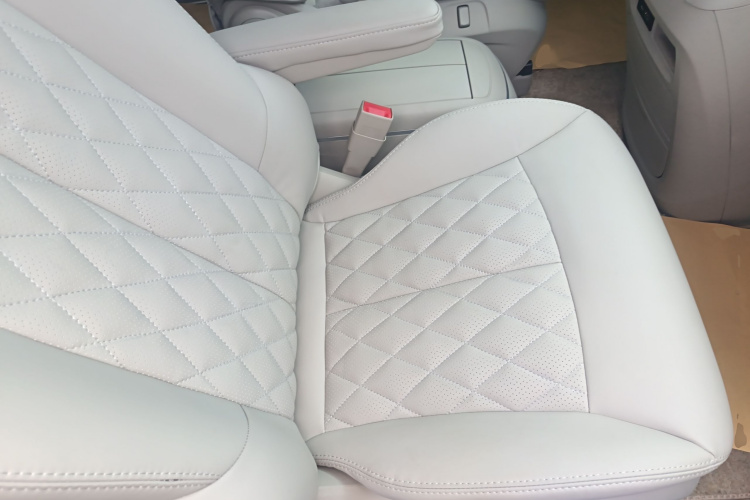 别克GL8 2023款 陆上公务舱 智享型局部细节41